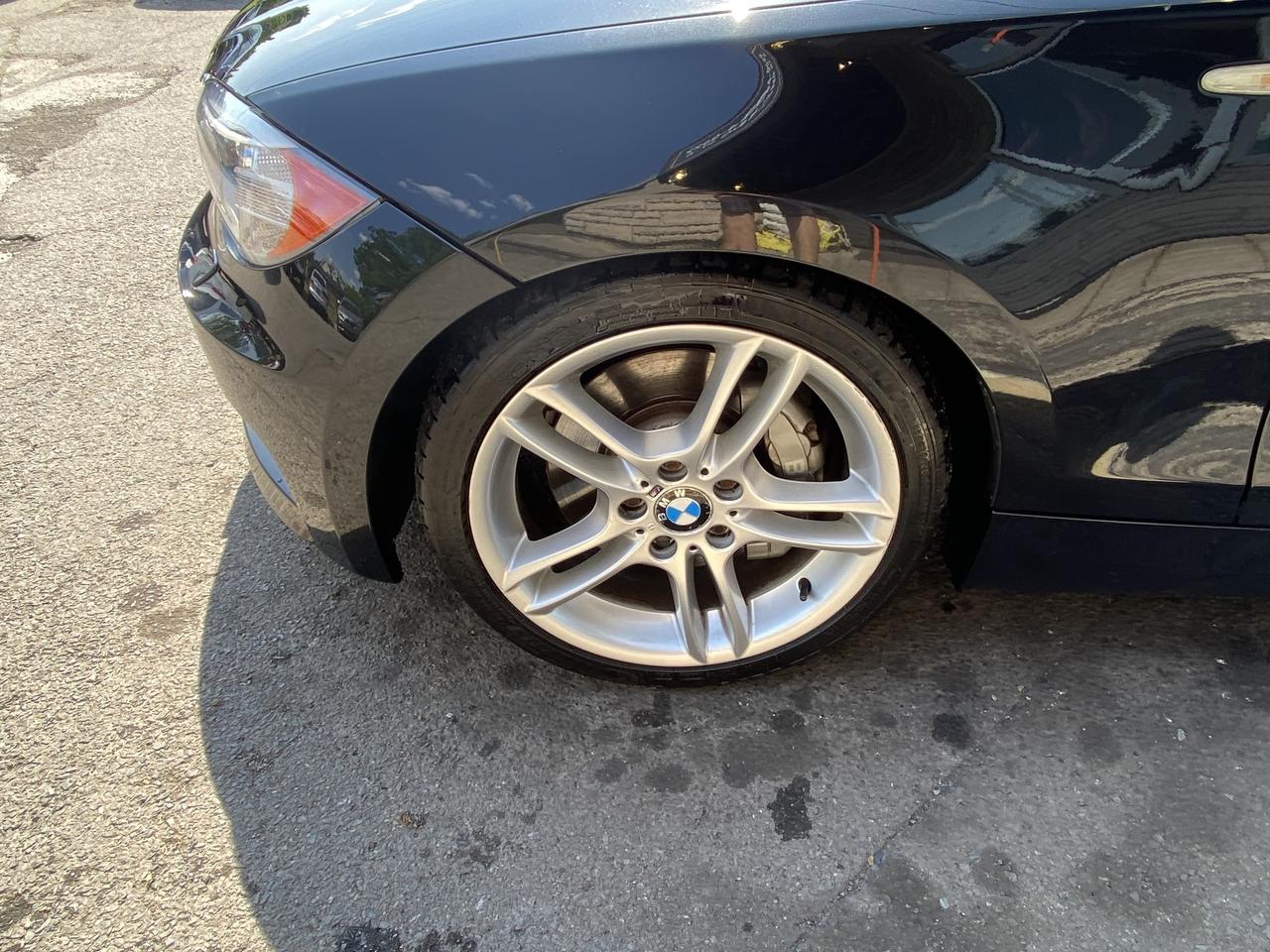 2012 BMW 1 Series 2dr Cabriolet 135i Photo