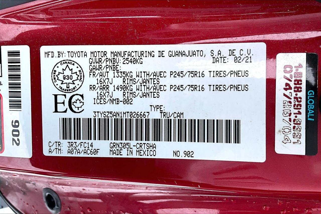 2021 Toyota Tacoma SR5 4X4   NO ACCIDENTS   ONE OWNER   TONNEAU COVER Photo