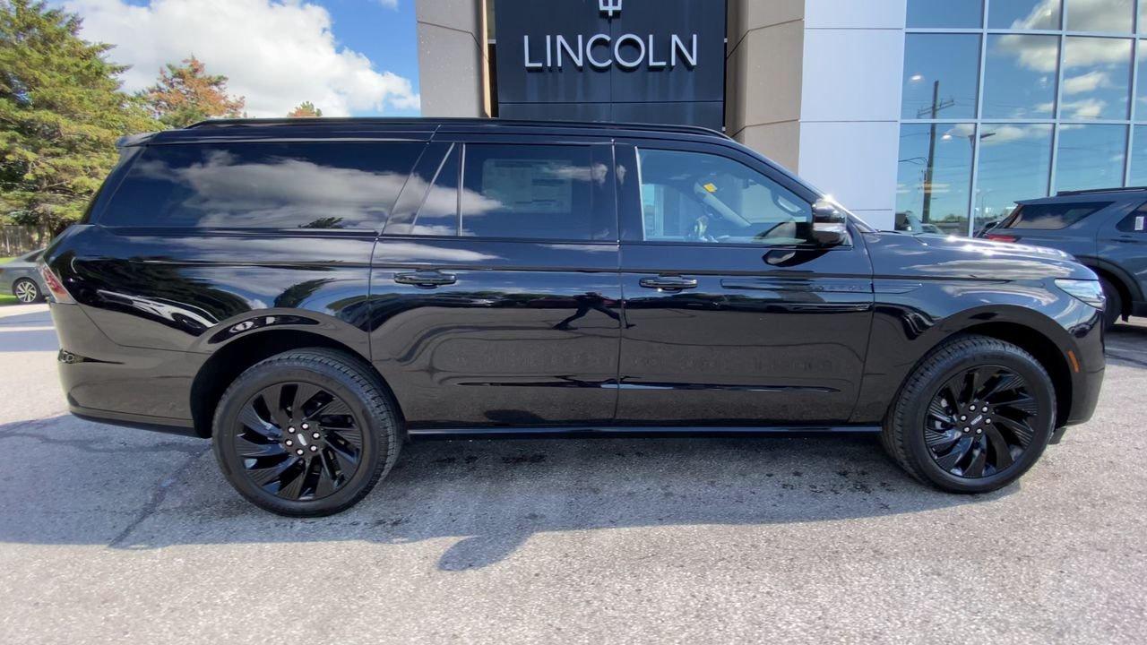 2026 Lincoln Navigator Reserve L Photo