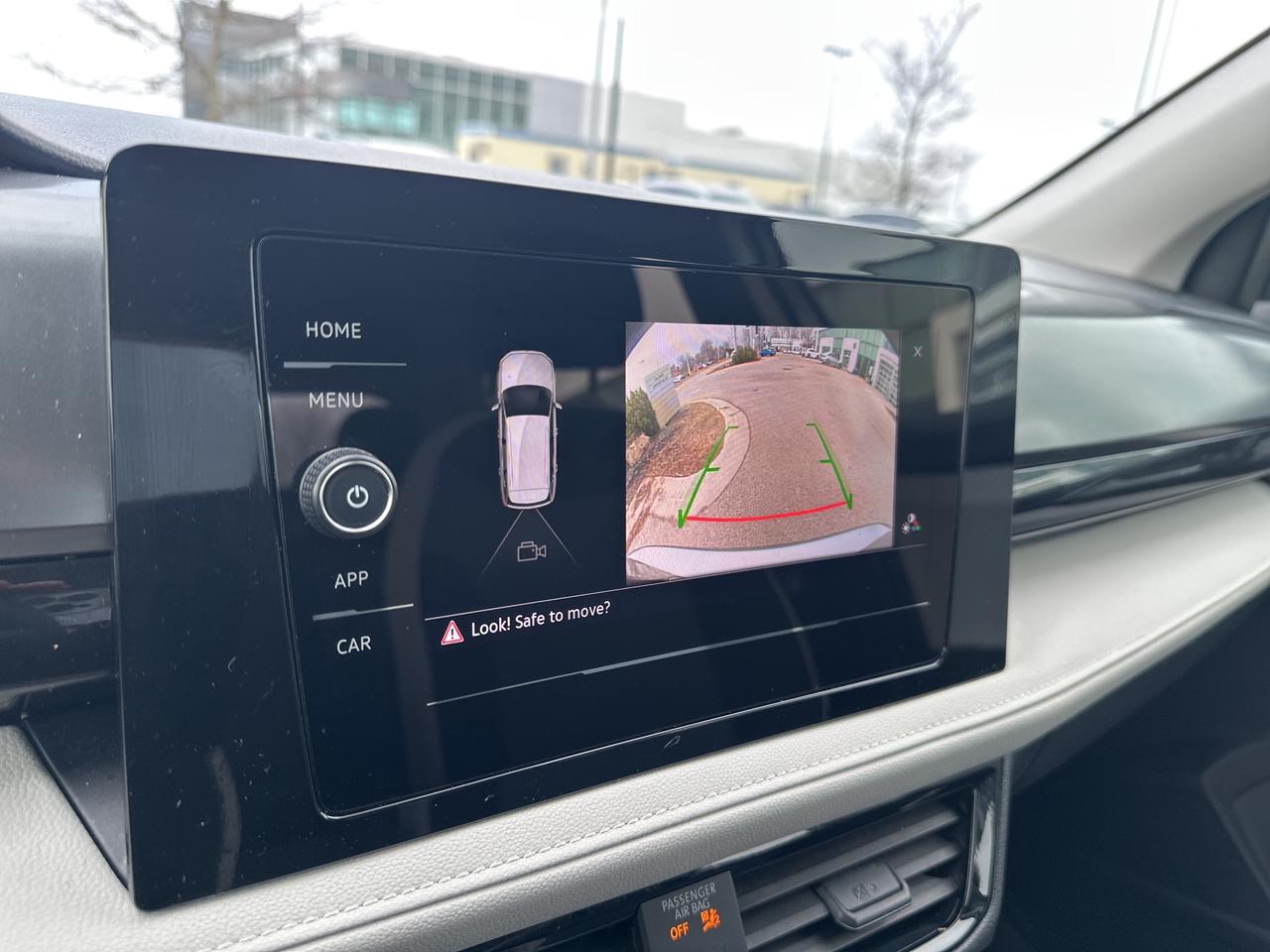 2025 Volkswagen Taos Trendline 4Motion Photo