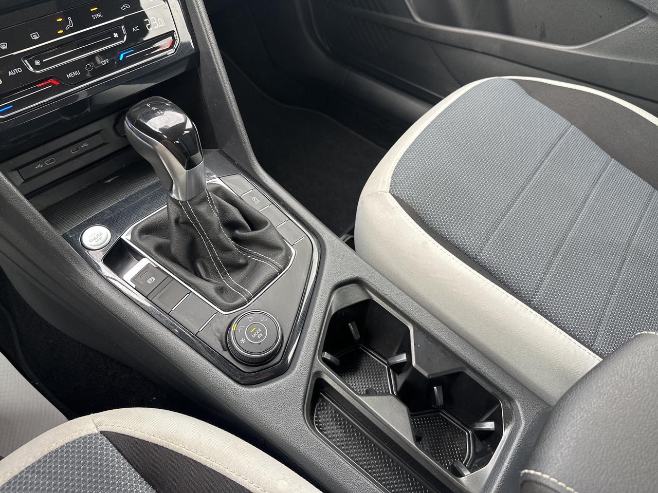 2025 Volkswagen Taos Trendline 4Motion Photo