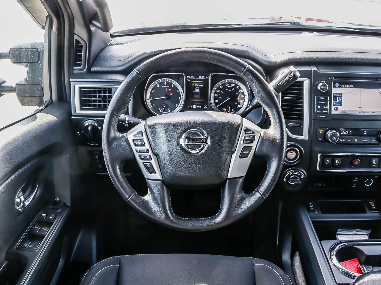2018 Nissan Titan 4x4 Crew Cab SV Midnight Edition Photo