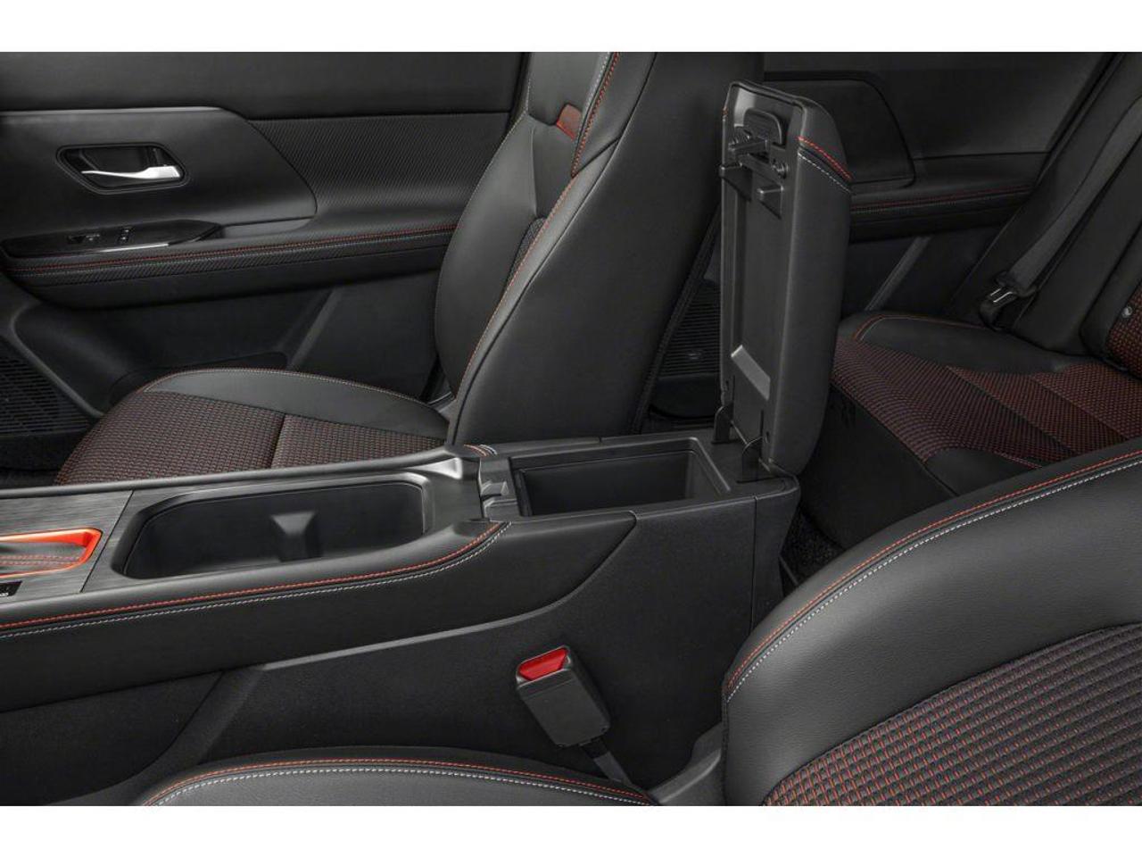 2026 Nissan Kicks SR 4dr All-Wheel Drive Photo