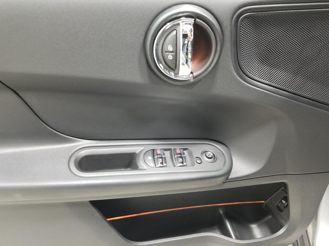 2020 MINI Countryman Cooper 4dr All-Wheel Drive ALL4 Sport Utility Photo