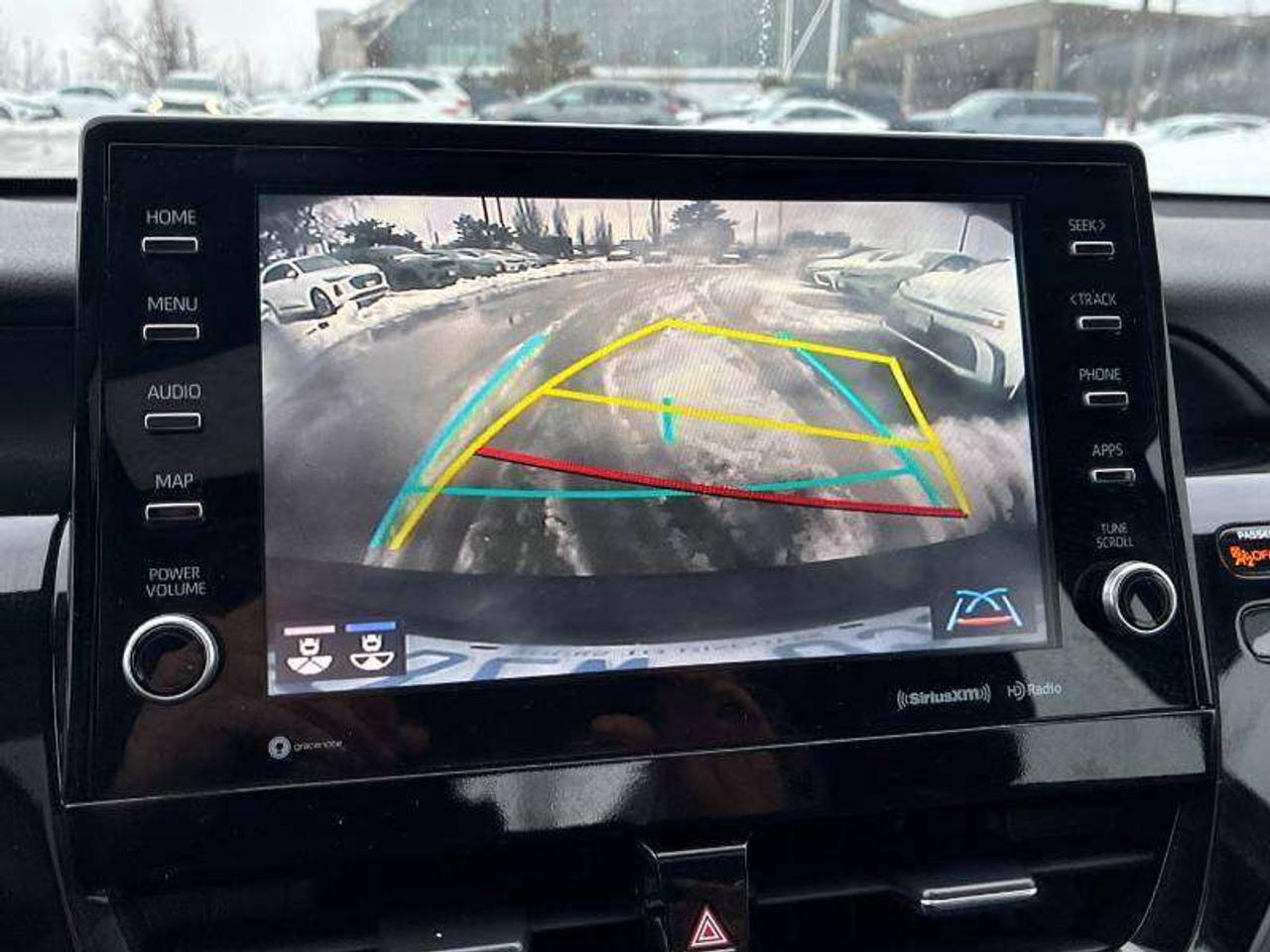 2024 Toyota Camry SE Photo