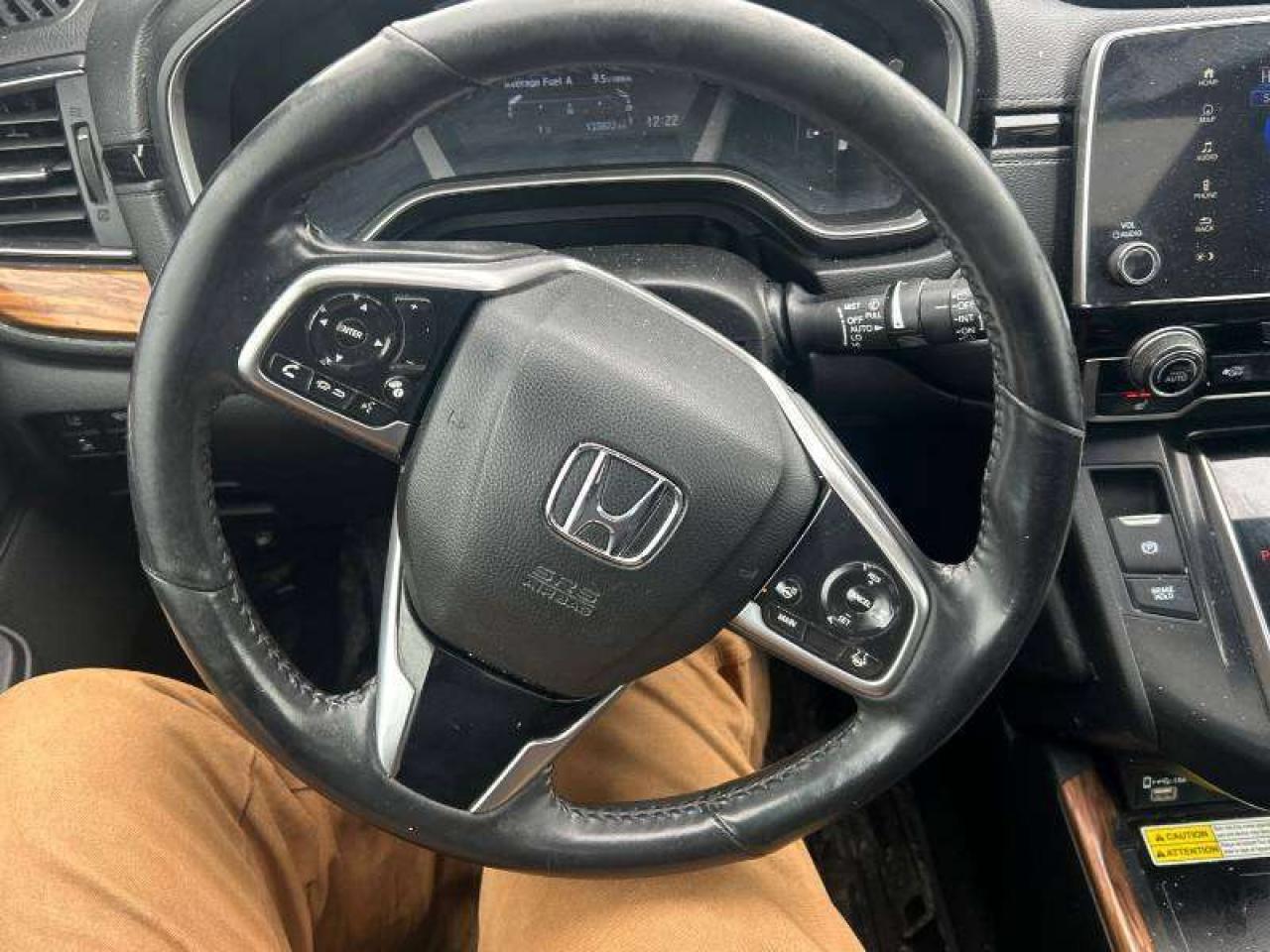 2022 Honda CR-V Touring l One Owner l Urban Grey l AWD l Photo