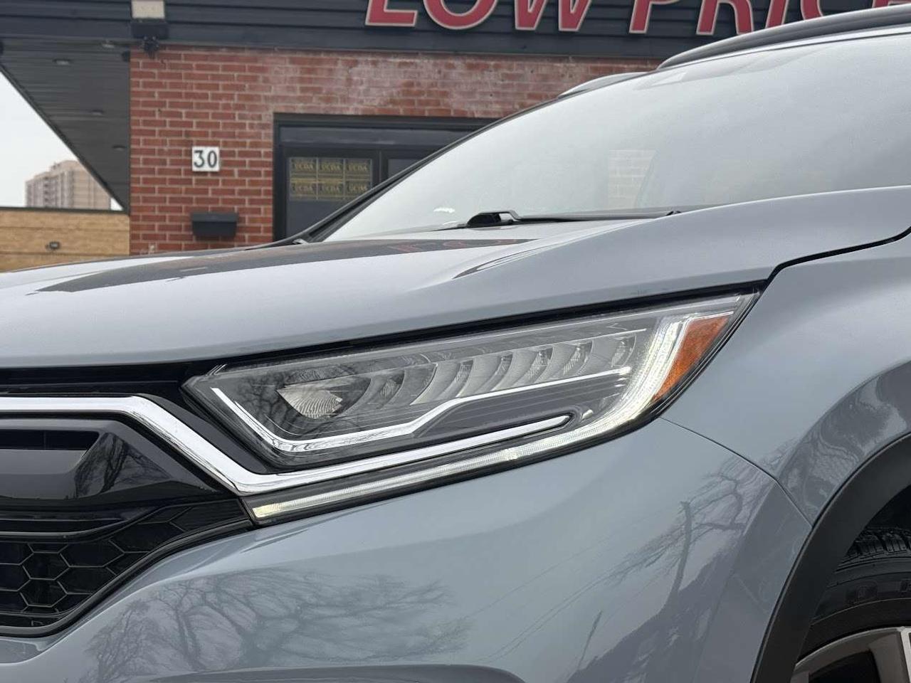 2022 Honda CR-V Touring l One Owner l Urban Grey l AWD l Photo
