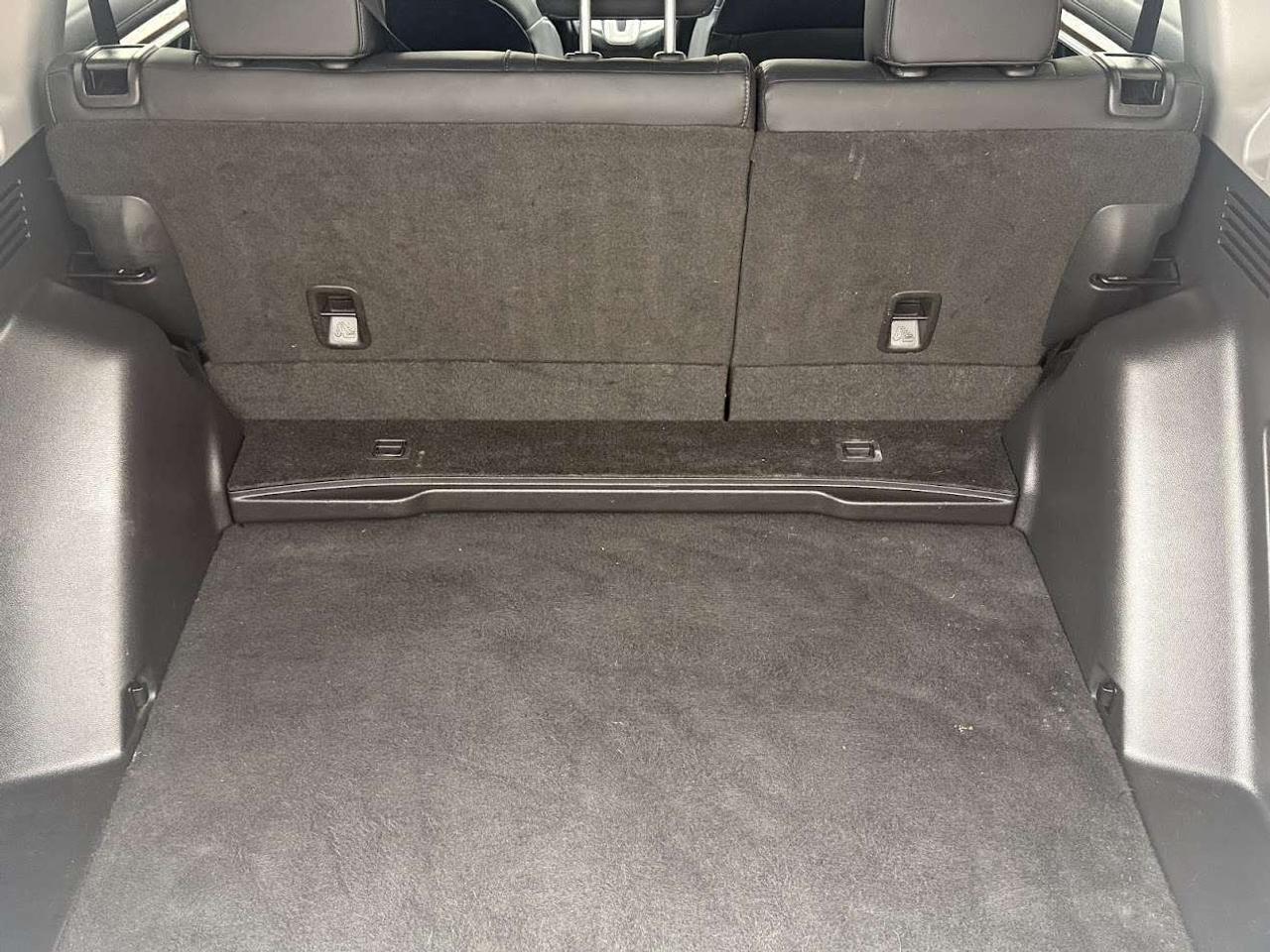 2022 Honda CR-V Touring l One Owner l Urban Grey l AWD l Photo