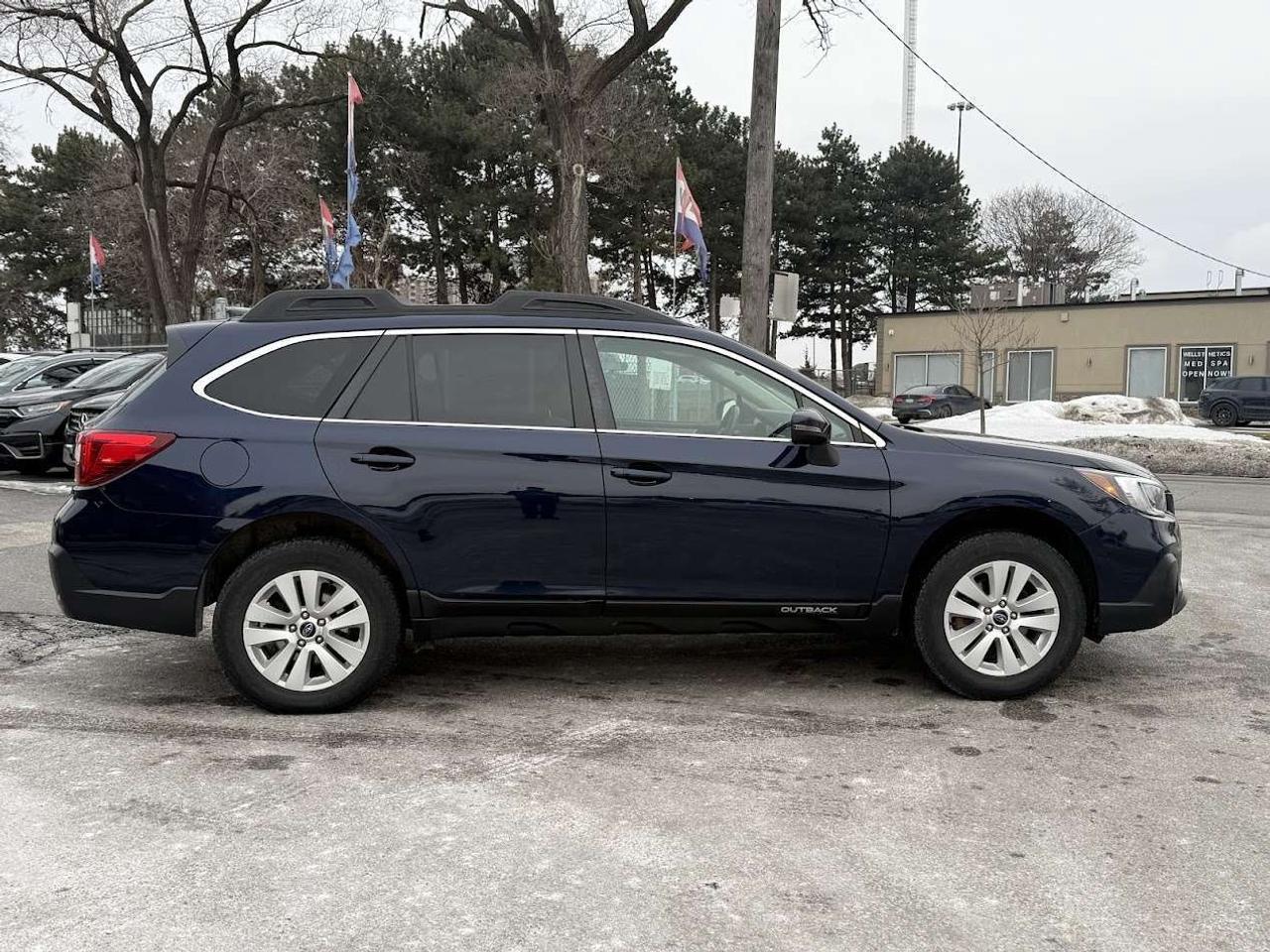 2018 Subaru Outback No Accidents l Touring l AWD l 2.5i l 4Cyl l Photo