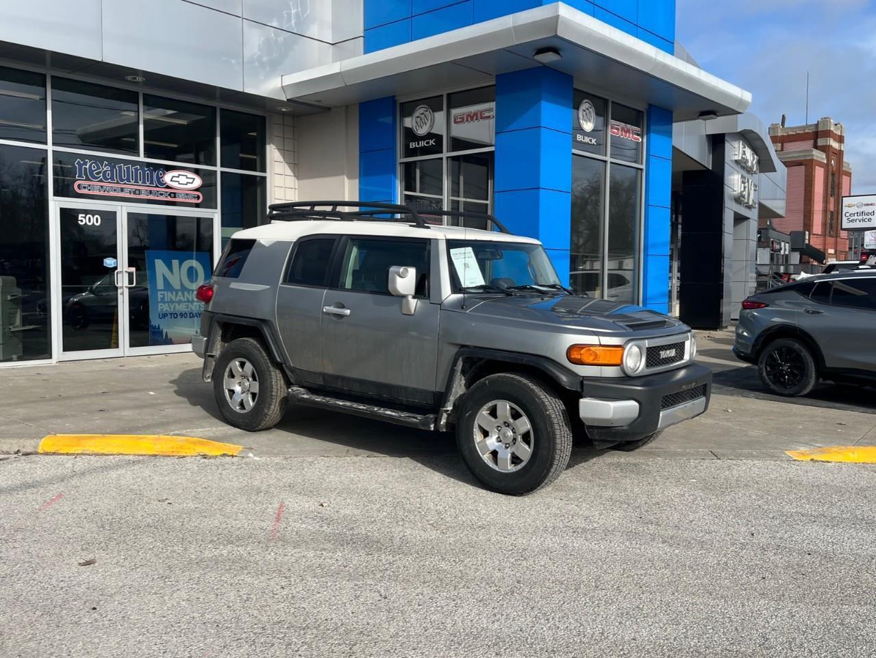 2009 Toyota FJ Cruiser ADVENTURE PKG A TRUE LEGEND Photo2