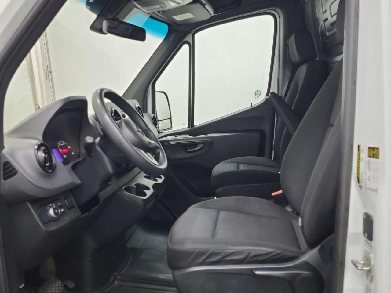 2023 Mercedes-Benz Sprinter 2500 HIGH ROOF l Diesel l 170" l RWD l 2 Seats l Photo