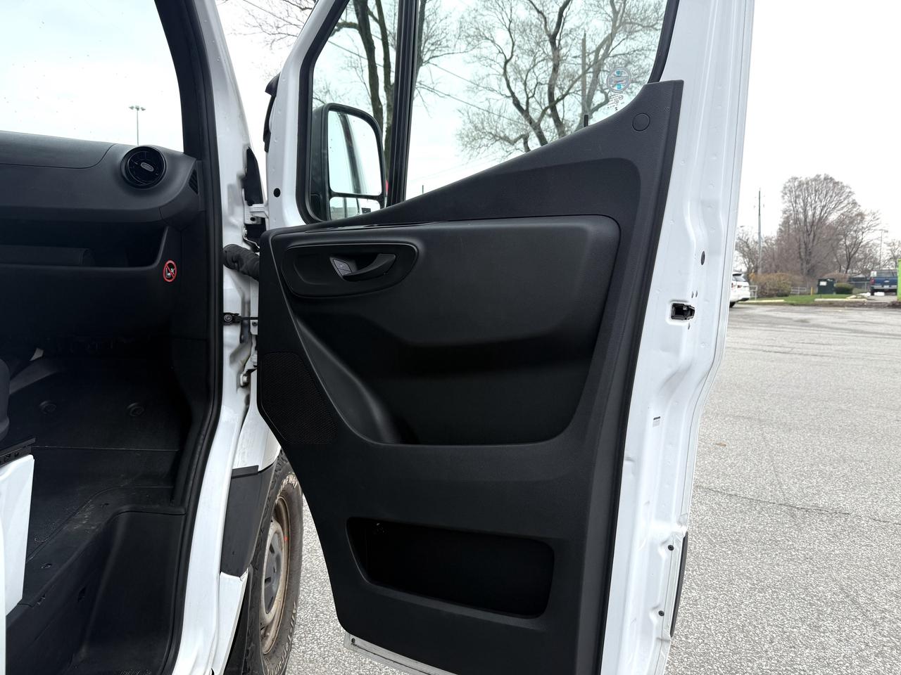 2023 Mercedes-Benz Sprinter 2500 l High Roof l 170" EXT l RWD l Diesel l Photo