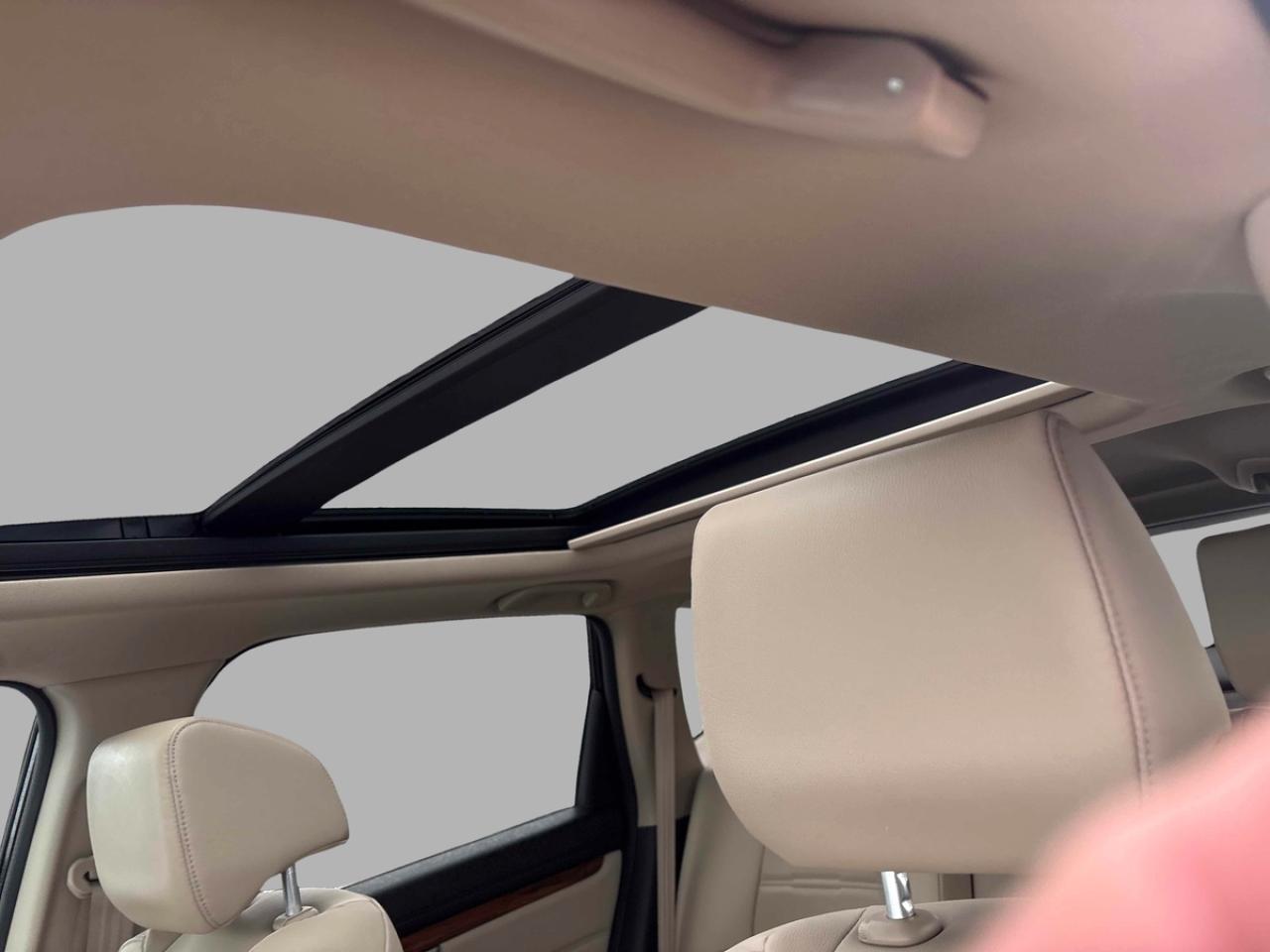 2018 Honda CR-V Touring AWD Sunroof Photo