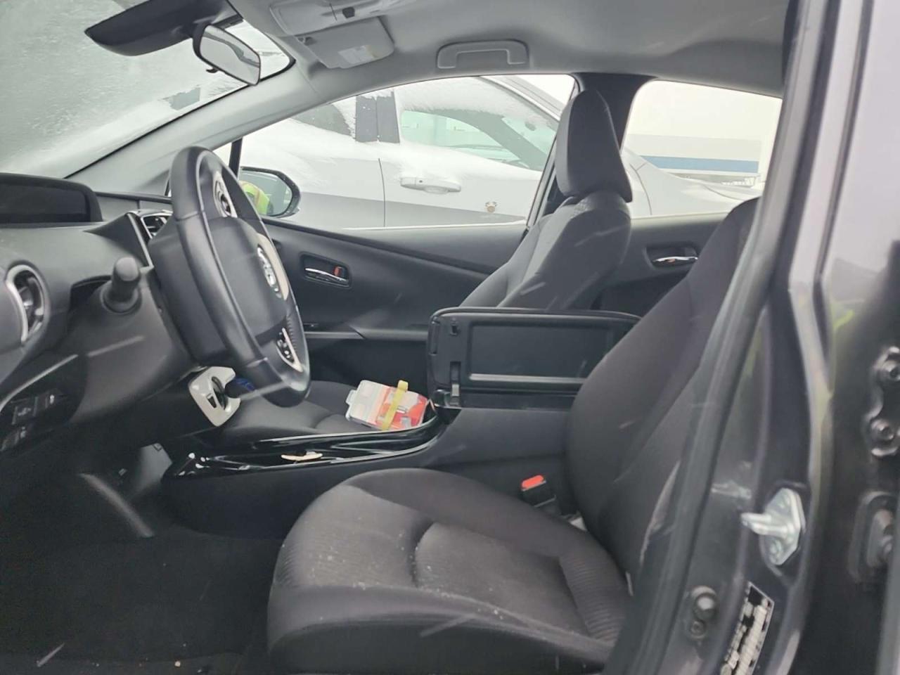 2018 Toyota Prius Prime No Accident l Prius Prime l FWD l Auto l 1.8L l Photo