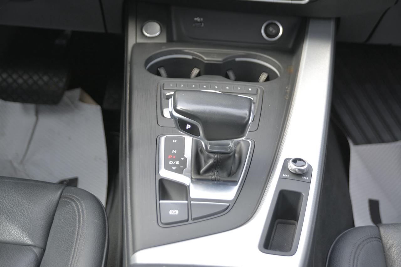 2018 Audi A4 CERTIFIED   2.0 TFSI quattro Technik S tronic Photo