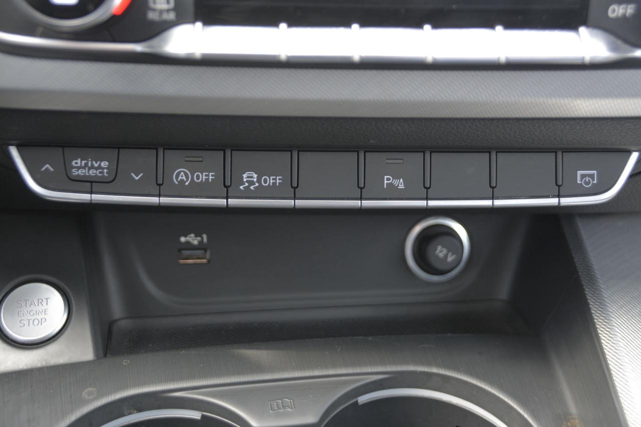 2018 Audi A4 CERTIFIED   2.0 TFSI quattro Technik S tronic Photo