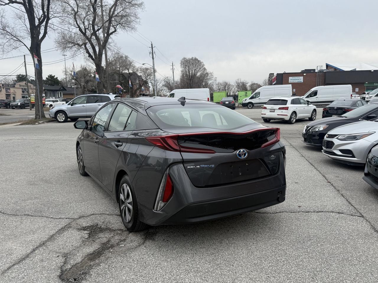 2017 Toyota Prius Prime No Accidents l Prius Prime l Hybrid l 1.8L l FWD l Photo
