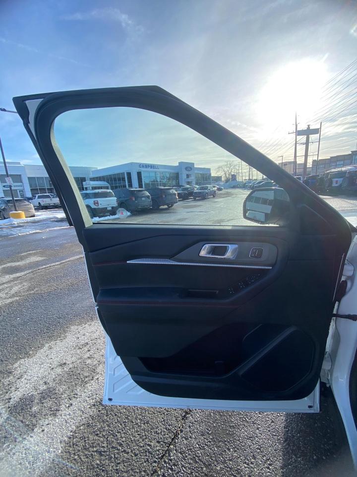 2026 Ford Explorer ST-Line 4dr 4x4 Photo