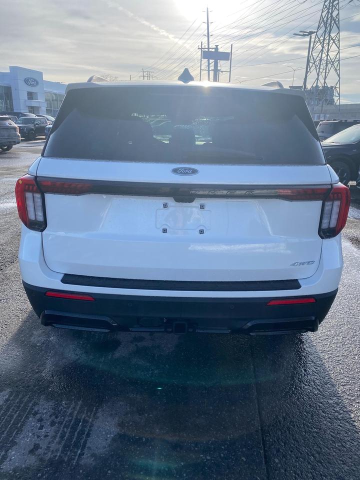 2026 Ford Explorer ST-Line 4dr 4x4 Photo4