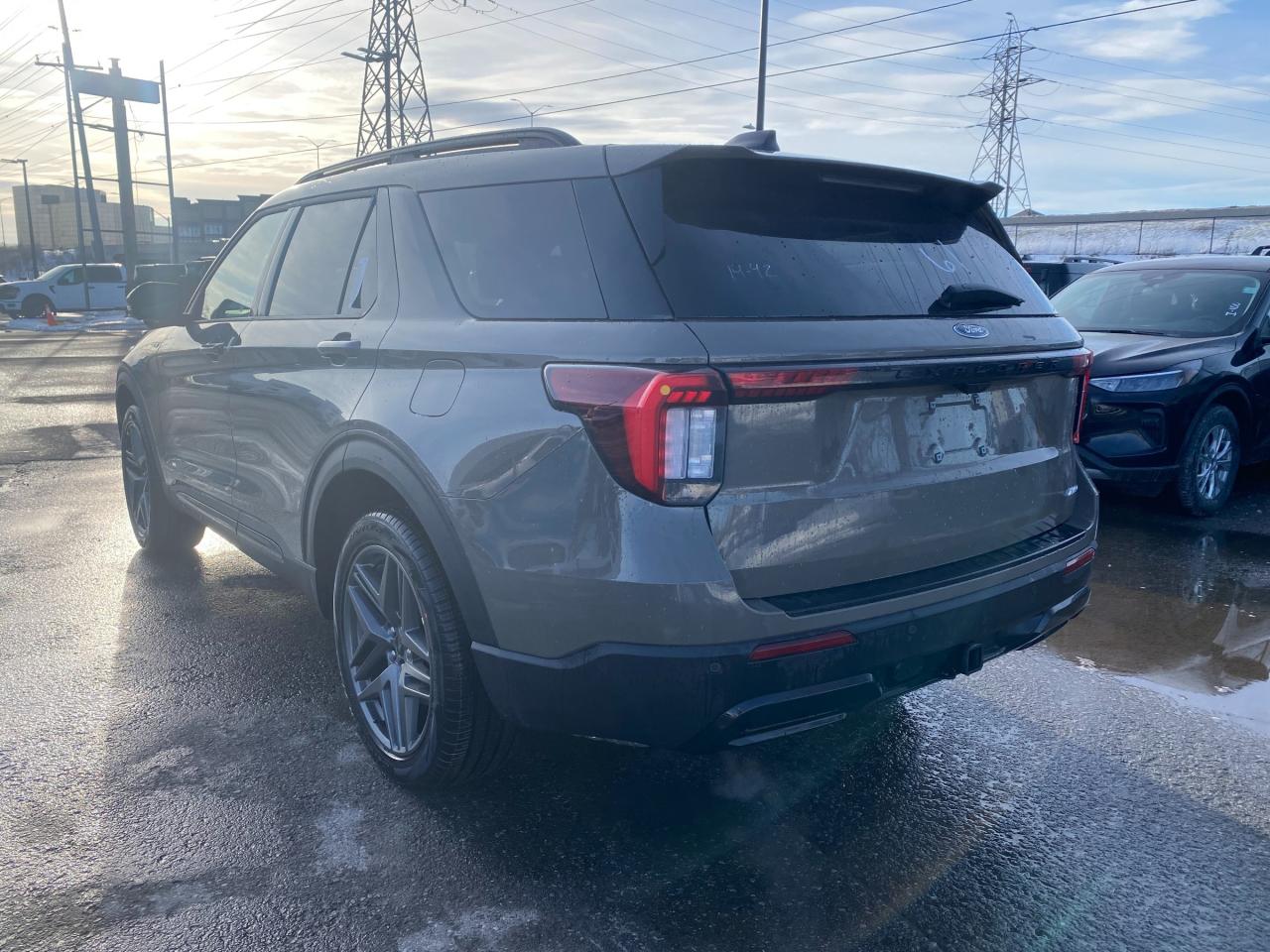 2026 Ford Explorer ST-Line 4dr 4x4 Photo