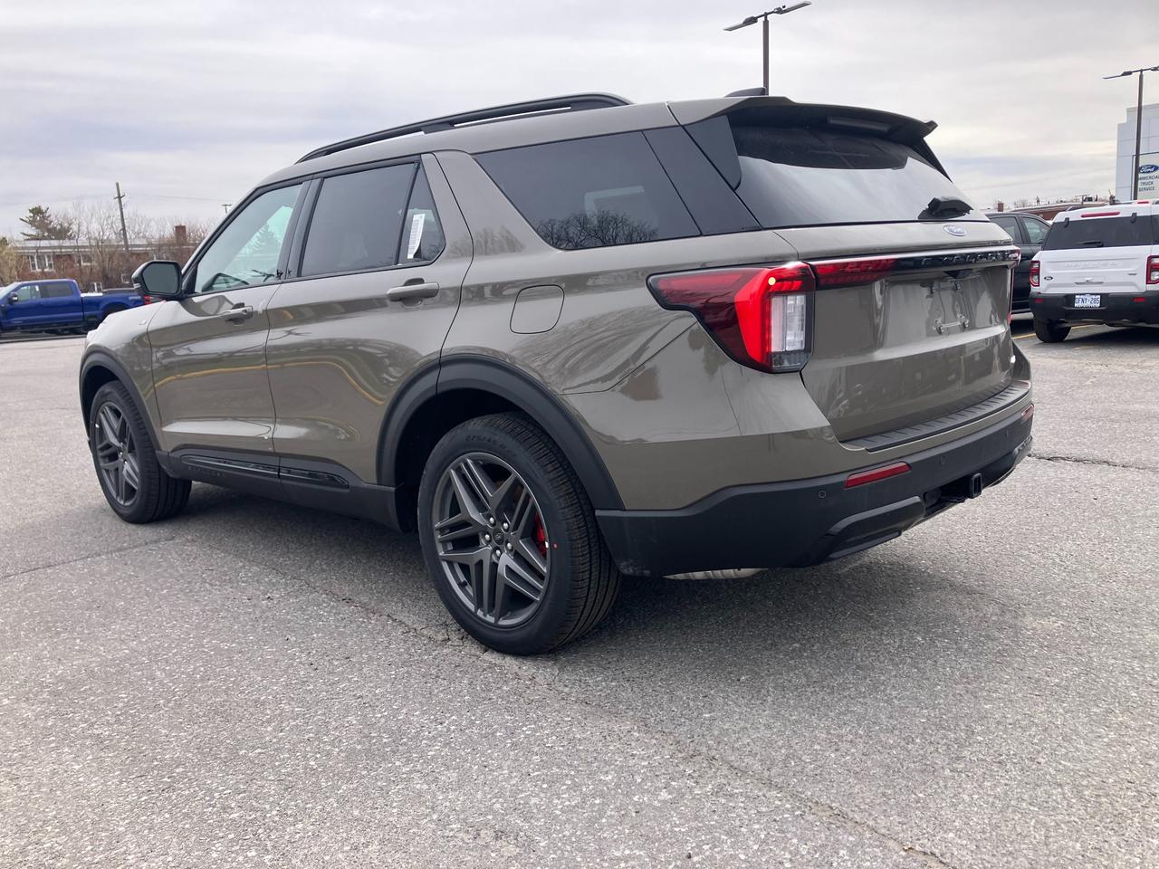 2026 Ford Explorer ST-Line 4dr 4x4 Photo