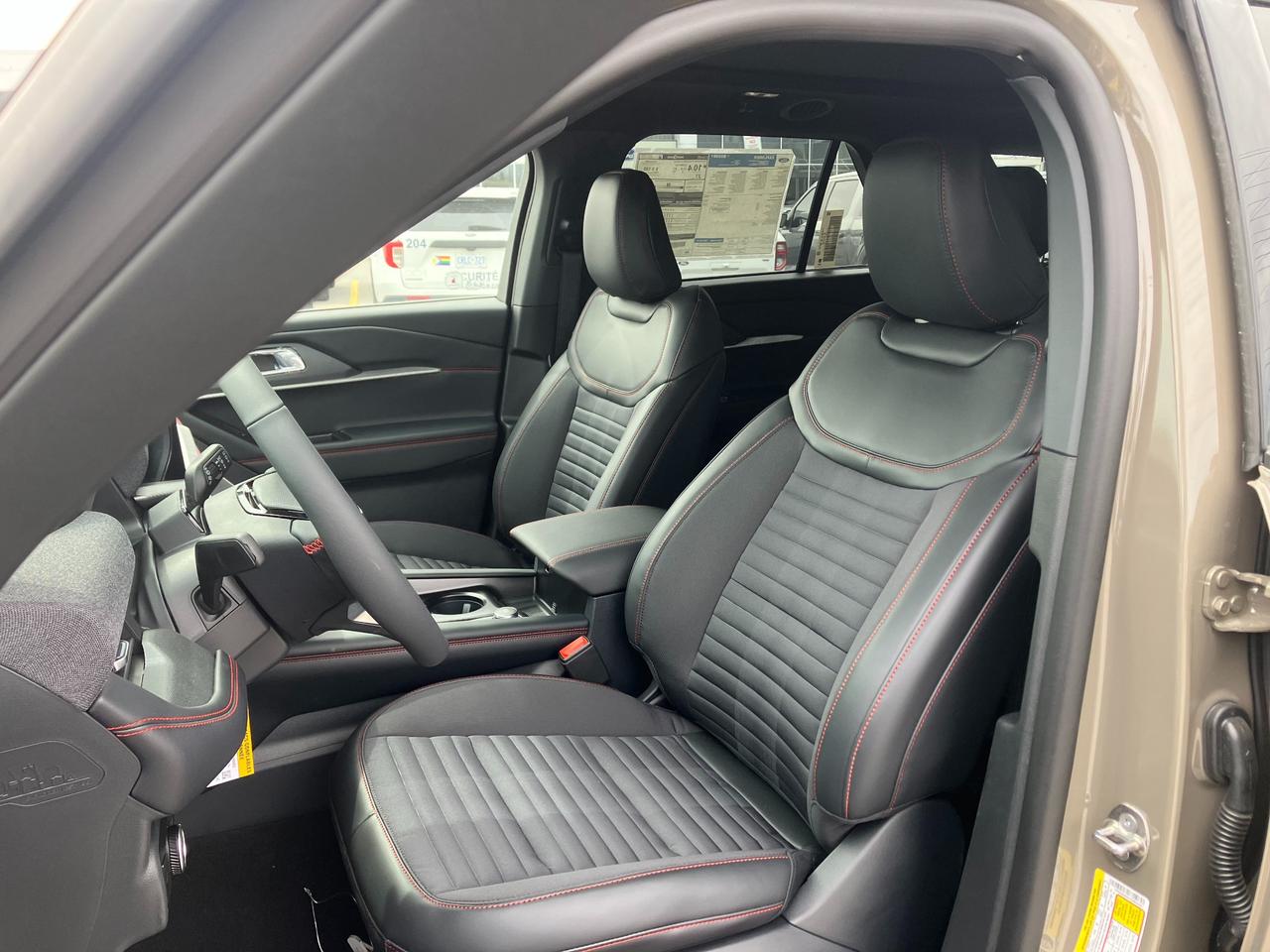 2026 Ford Explorer ST-Line 4dr 4x4 Photo