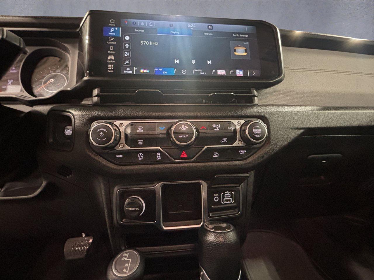 2024 Jeep Wrangler SPORT Photo