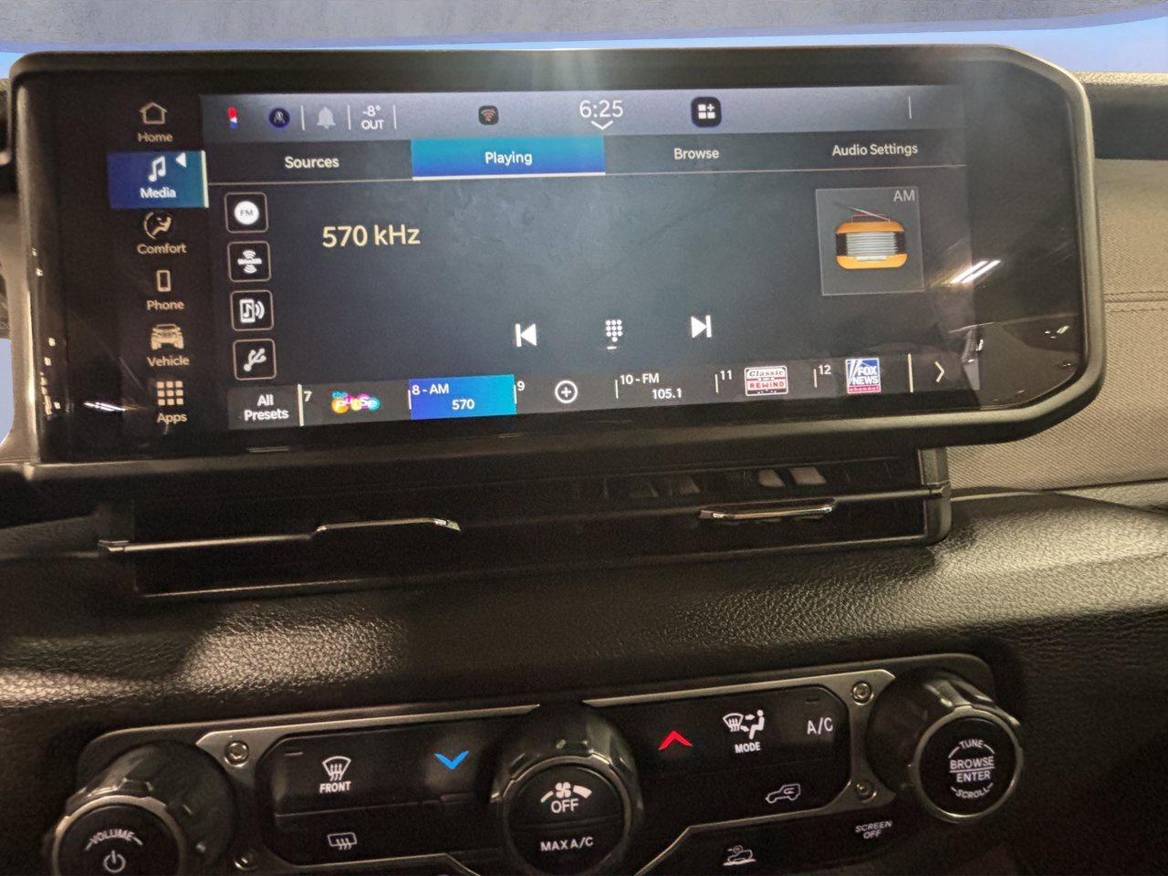 2024 Jeep Wrangler SPORT Photo