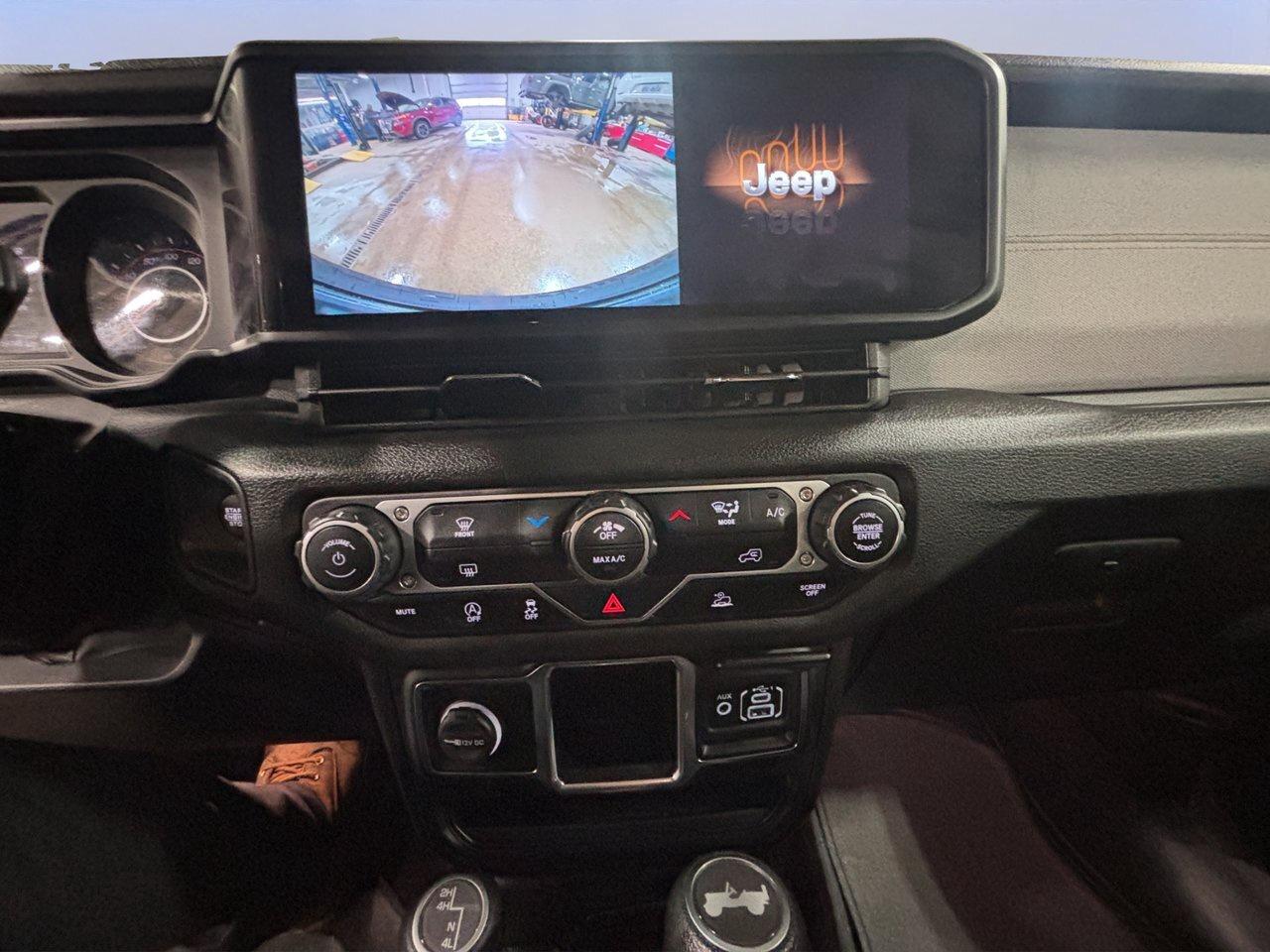 2024 Jeep Wrangler SPORT Photo