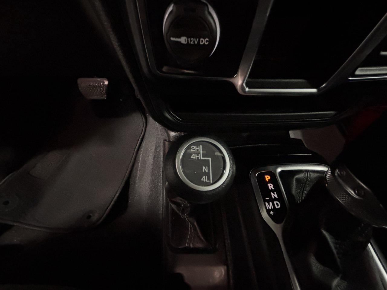 2024 Jeep Wrangler SPORT Photo