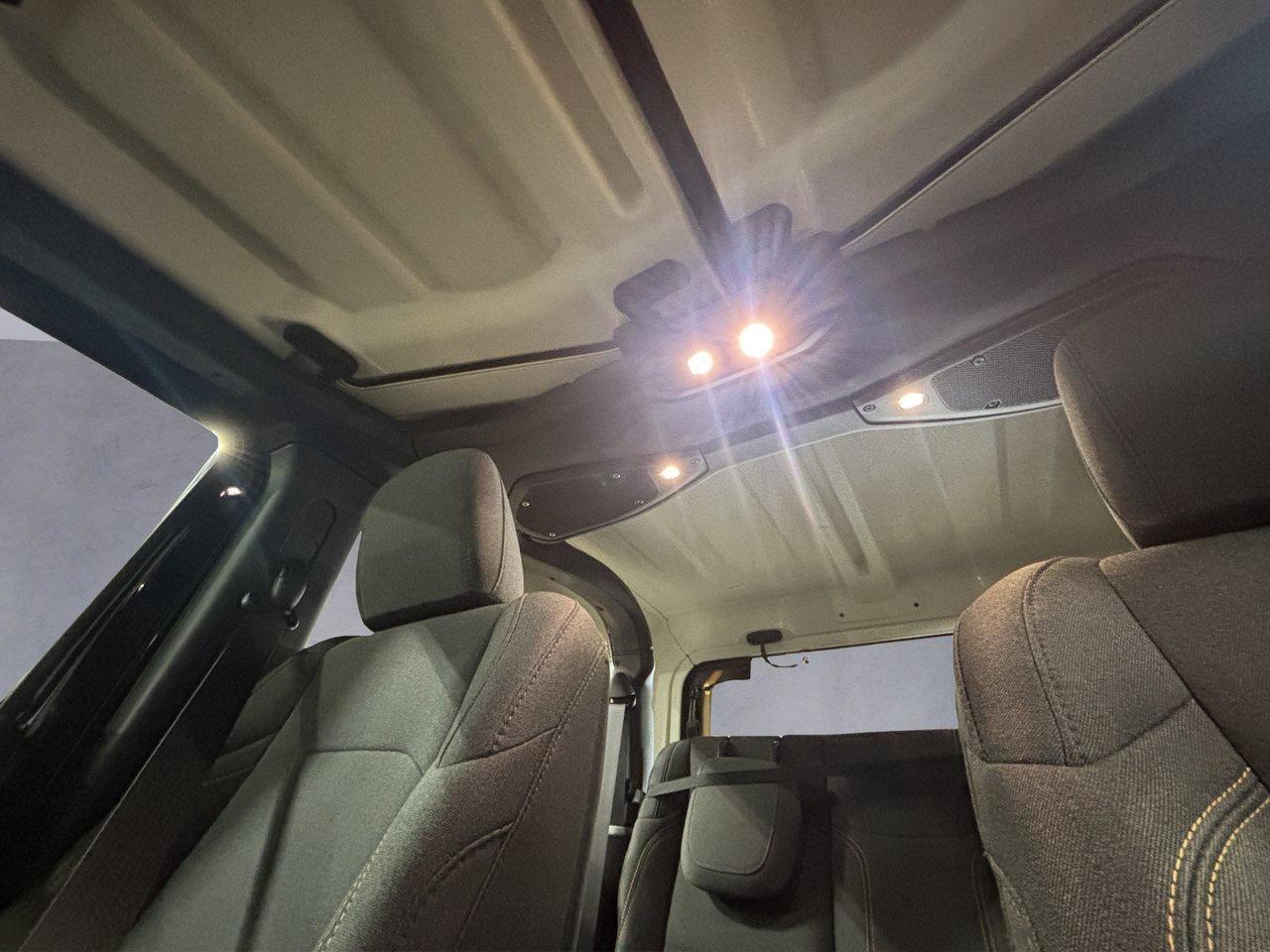 2024 Jeep Wrangler SPORT Photo