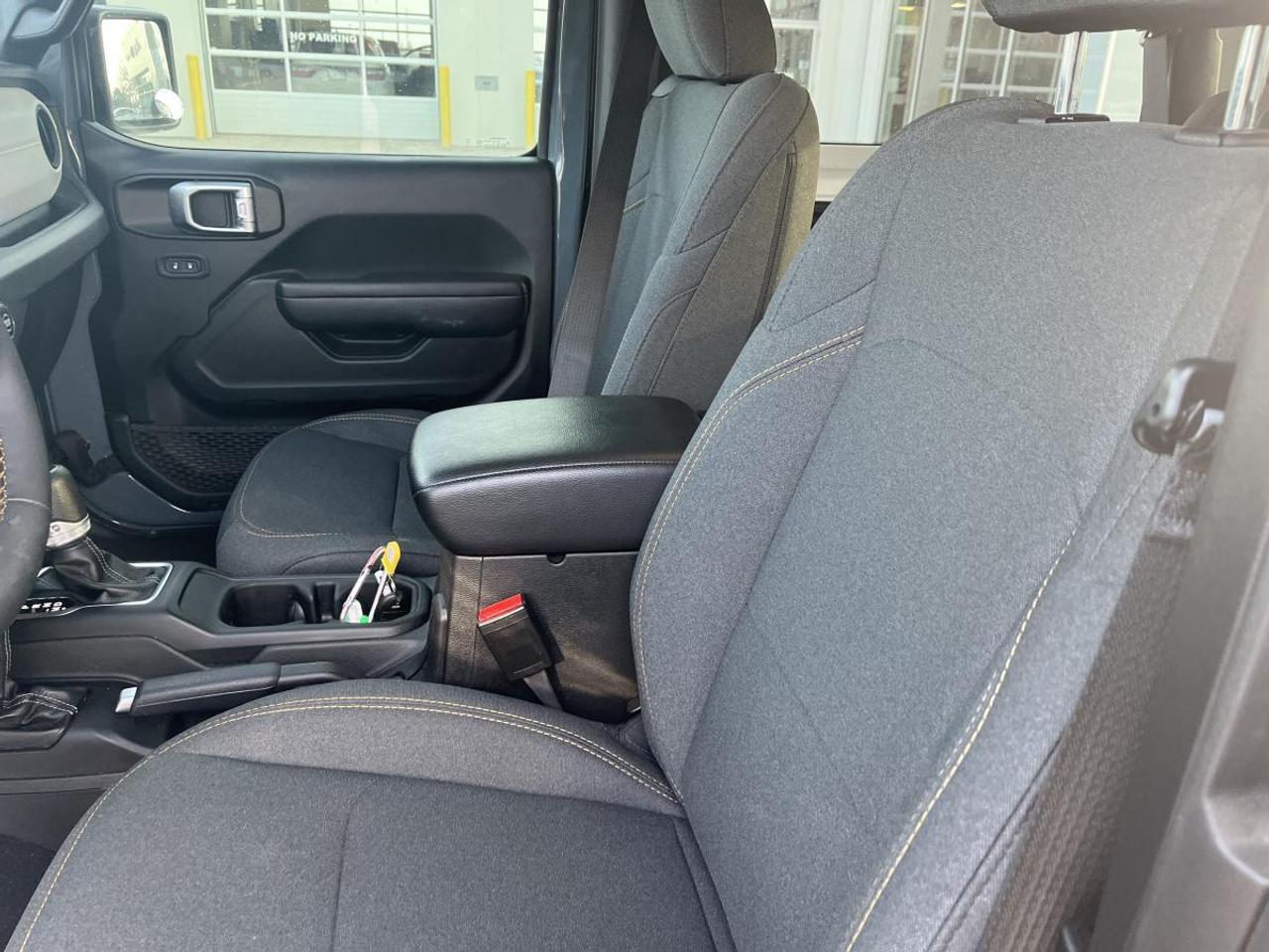 2024 Jeep WRANGLER 2 DOOR Sport S 2 Door 4x4 Photo4