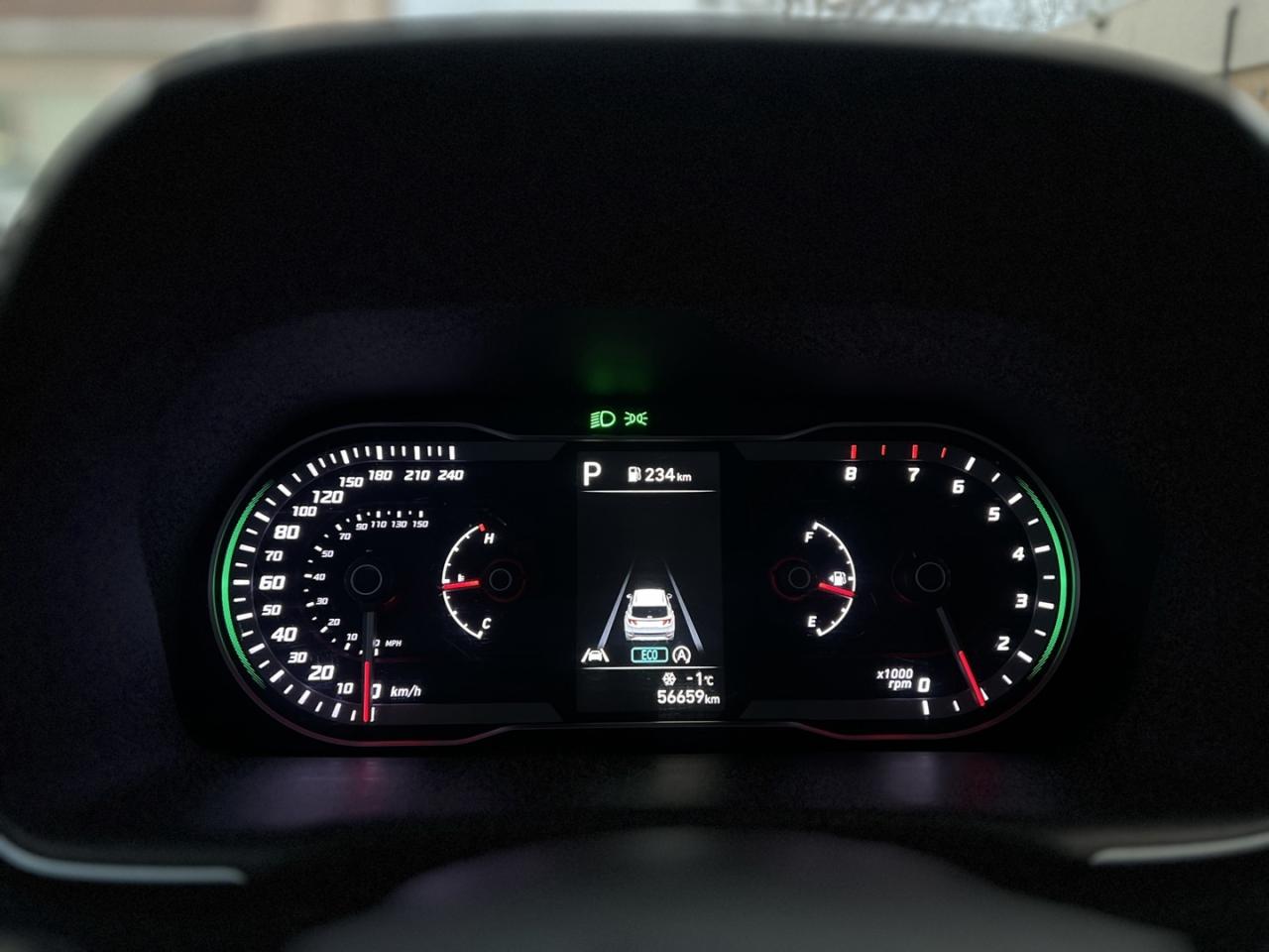 2023 Hyundai Tucson Preferred w/ Trend Pkg   Sunroof   Leather   Navi Photo