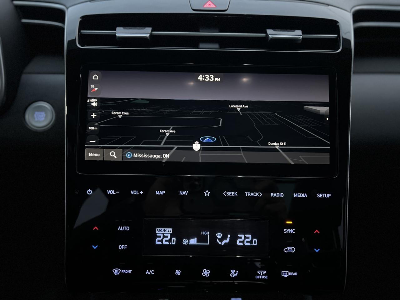 2023 Hyundai Tucson Preferred w/ Trend Pkg   Sunroof   Leather   Navi Photo