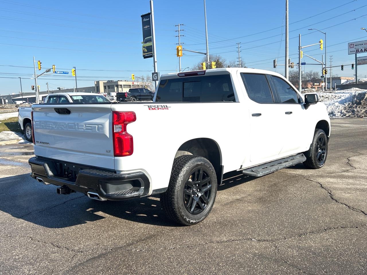 2023 Chevrolet Silverado 1500 4WD Crew Cab 157  LT Trail Boss Photo4