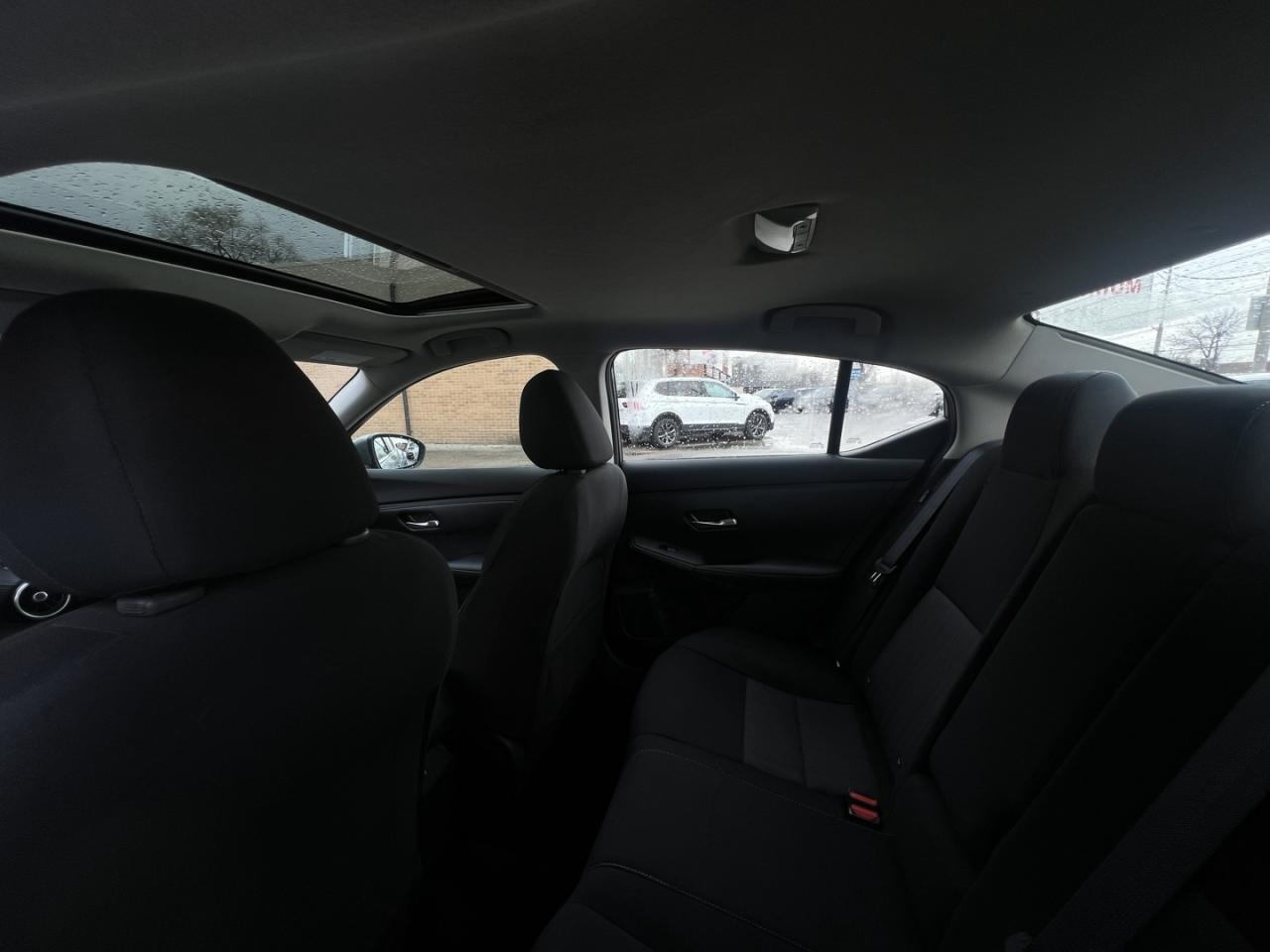 2022 Nissan Sentra SV   Sunroof   Htd Seats   Dual Climate Photo