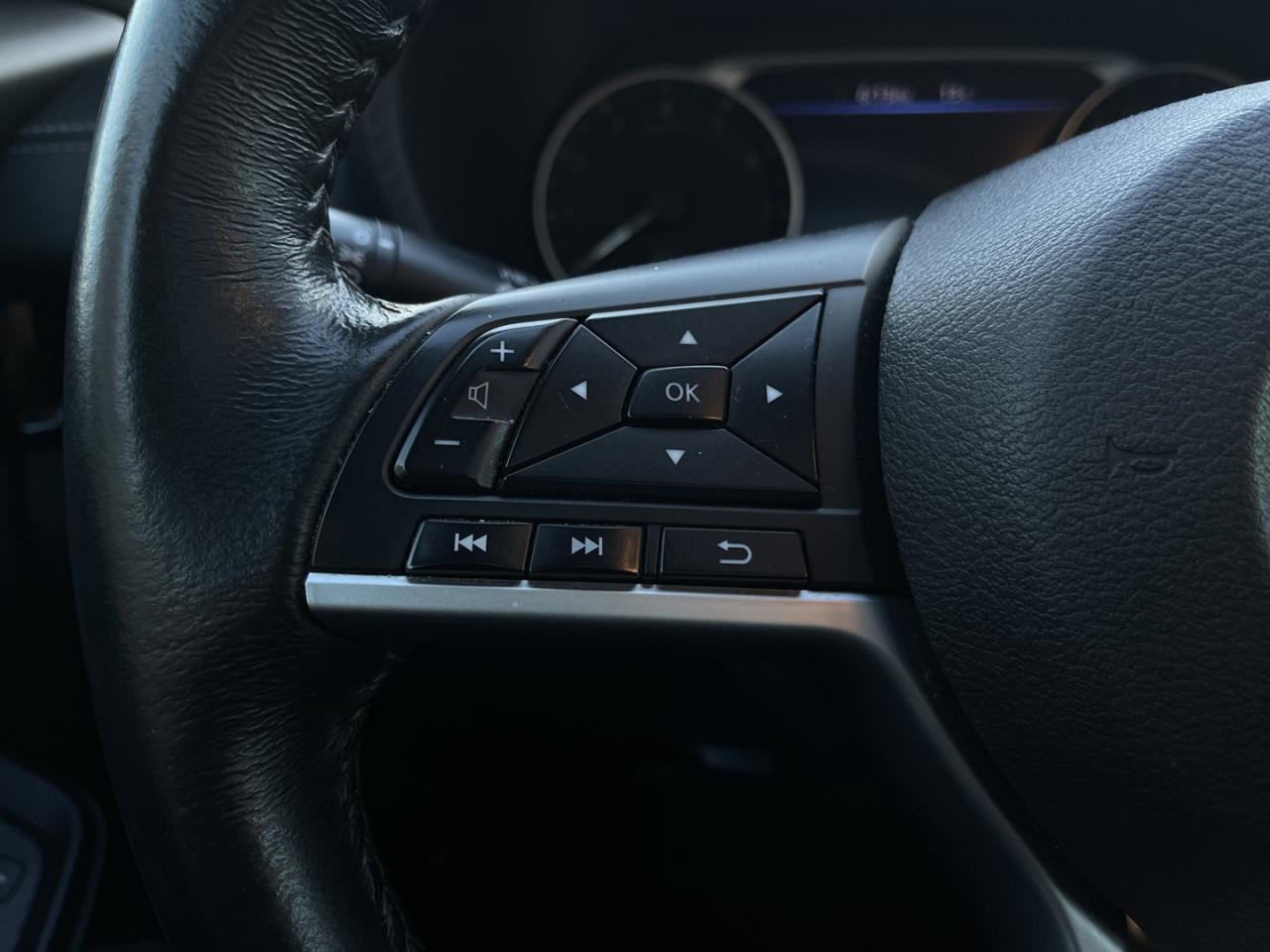 2021 Nissan Sentra SV Pearl white Sunroof   Blind Spot   Htd Seats Photo