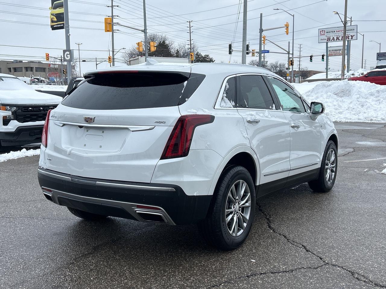 2022 Cadillac XT5 AWD 4dr Premium Luxury Photo