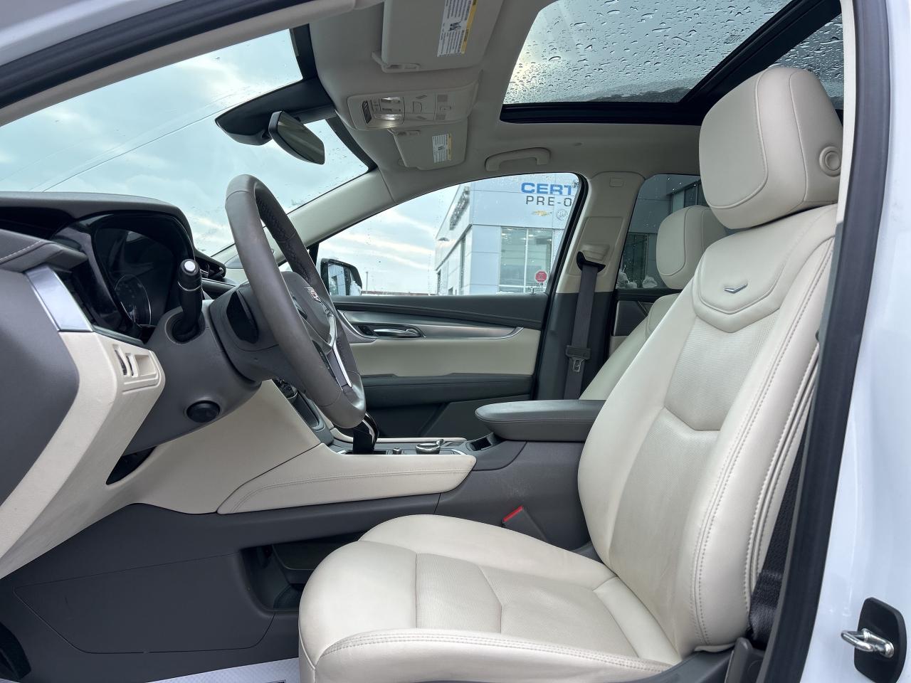 2022 Cadillac XT5 AWD 4dr Premium Luxury Photo