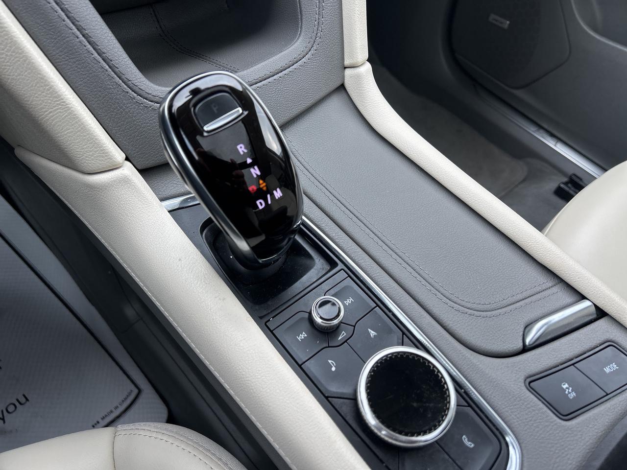 2022 Cadillac XT5 AWD 4dr Premium Luxury Photo