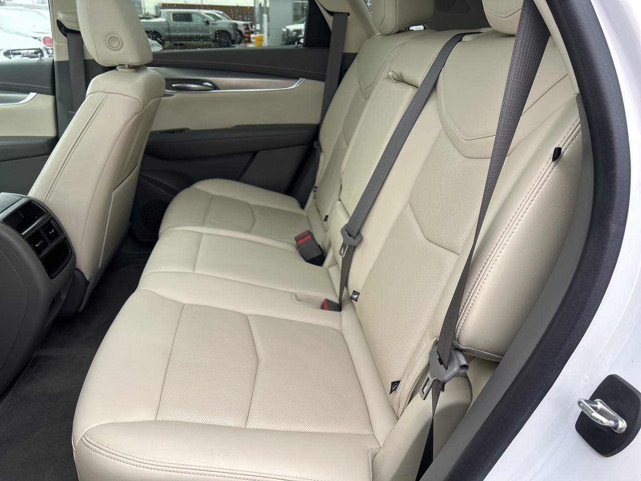 2022 Cadillac XT5 AWD 4dr Premium Luxury Photo