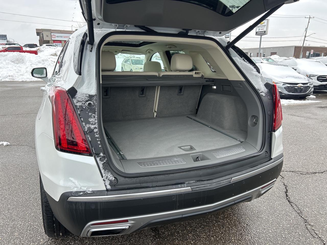 2022 Cadillac XT5 AWD 4dr Premium Luxury Photo