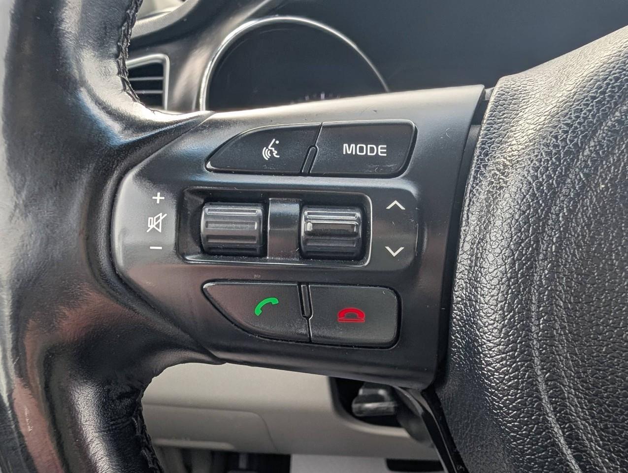 2018 Kia Sedona LX Photo