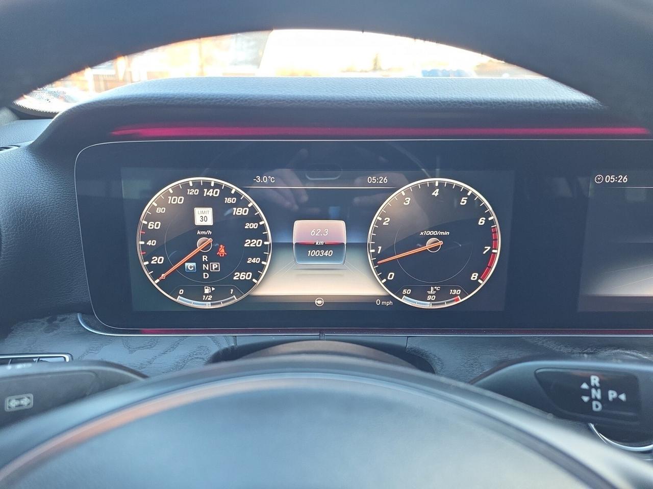 2017 Mercedes-Benz E-Class E400 4MATIC AMG PKG * HUD / BURMESTER / COOLED SEA Photo