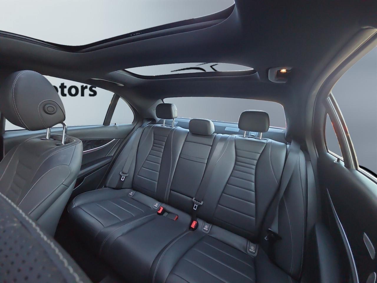 2017 Mercedes-Benz E-Class E400 4MATIC AMG PKG * HUD / BURMESTER / COOLED SEA Photo