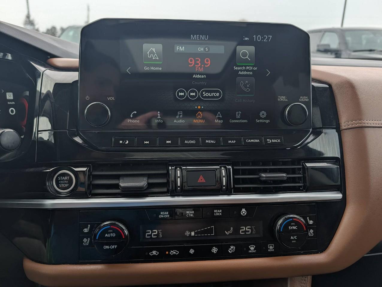 2023 Nissan Pathfinder Platinum Photo