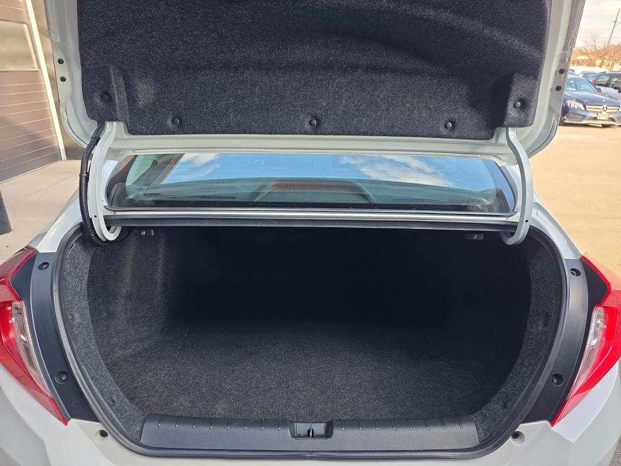 2019 Honda Civic EX AUTO *NO ACCIDENTS / CARPLAY / HONDA SENSING / Photo