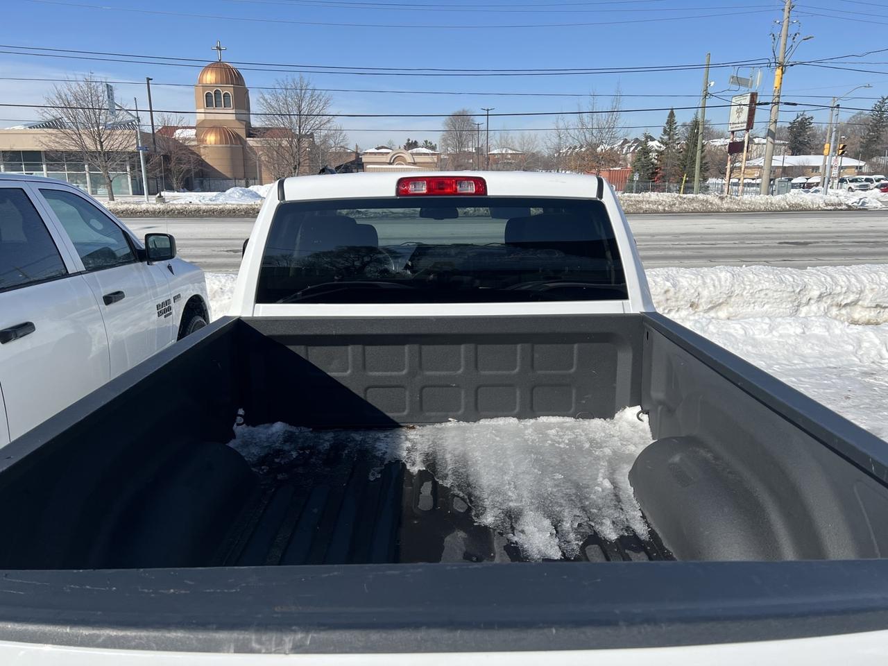 2021 RAM 1500 Classic Tradesman 6'4 BOX / Remote Start / Rev Cam Photo