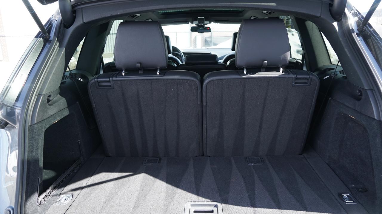 2015 Audi Q7 quattro 3.0L TDI Vorsprung Edition S-LINE 3rd ROW Photo