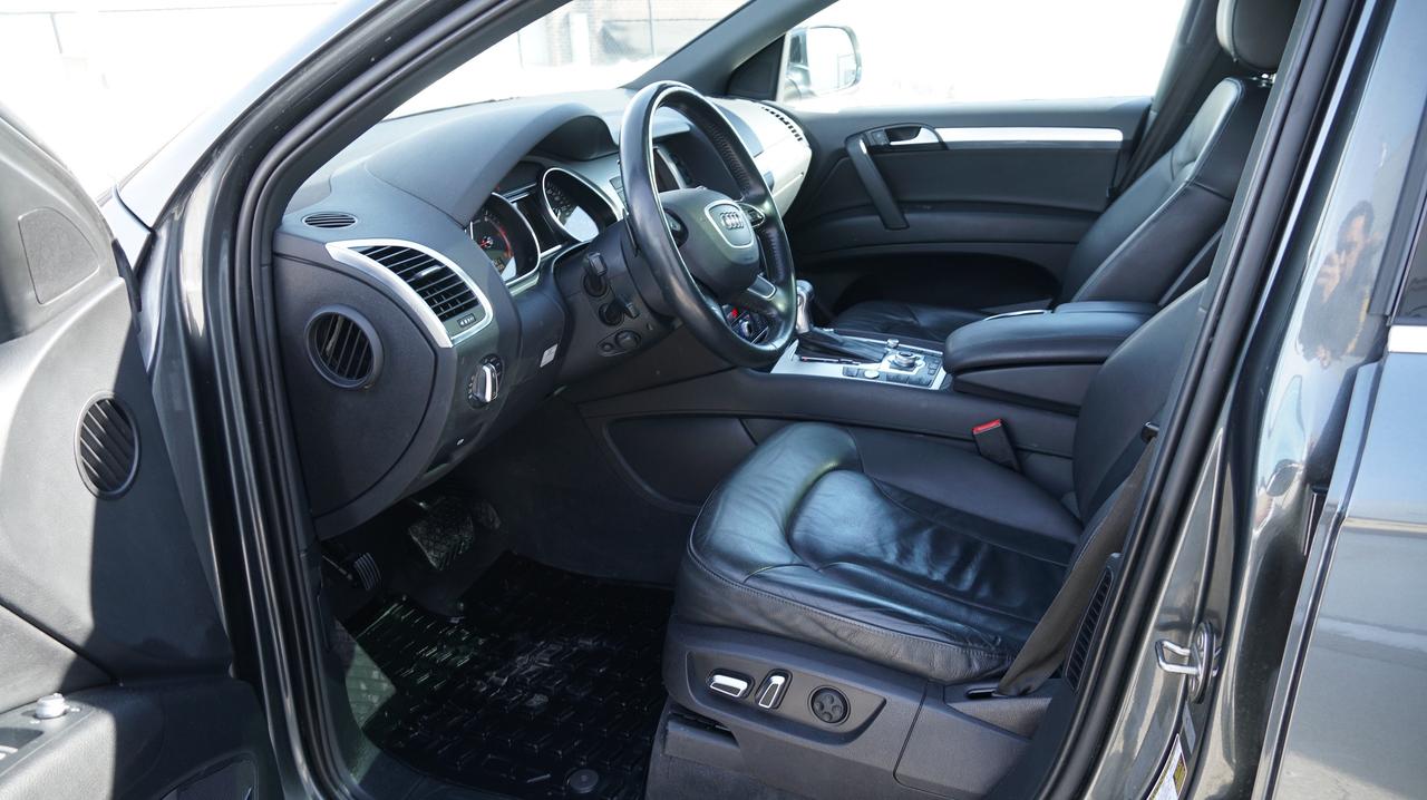 2015 Audi Q7 quattro 3.0L TDI Vorsprung Edition S-LINE 3rd ROW Photo